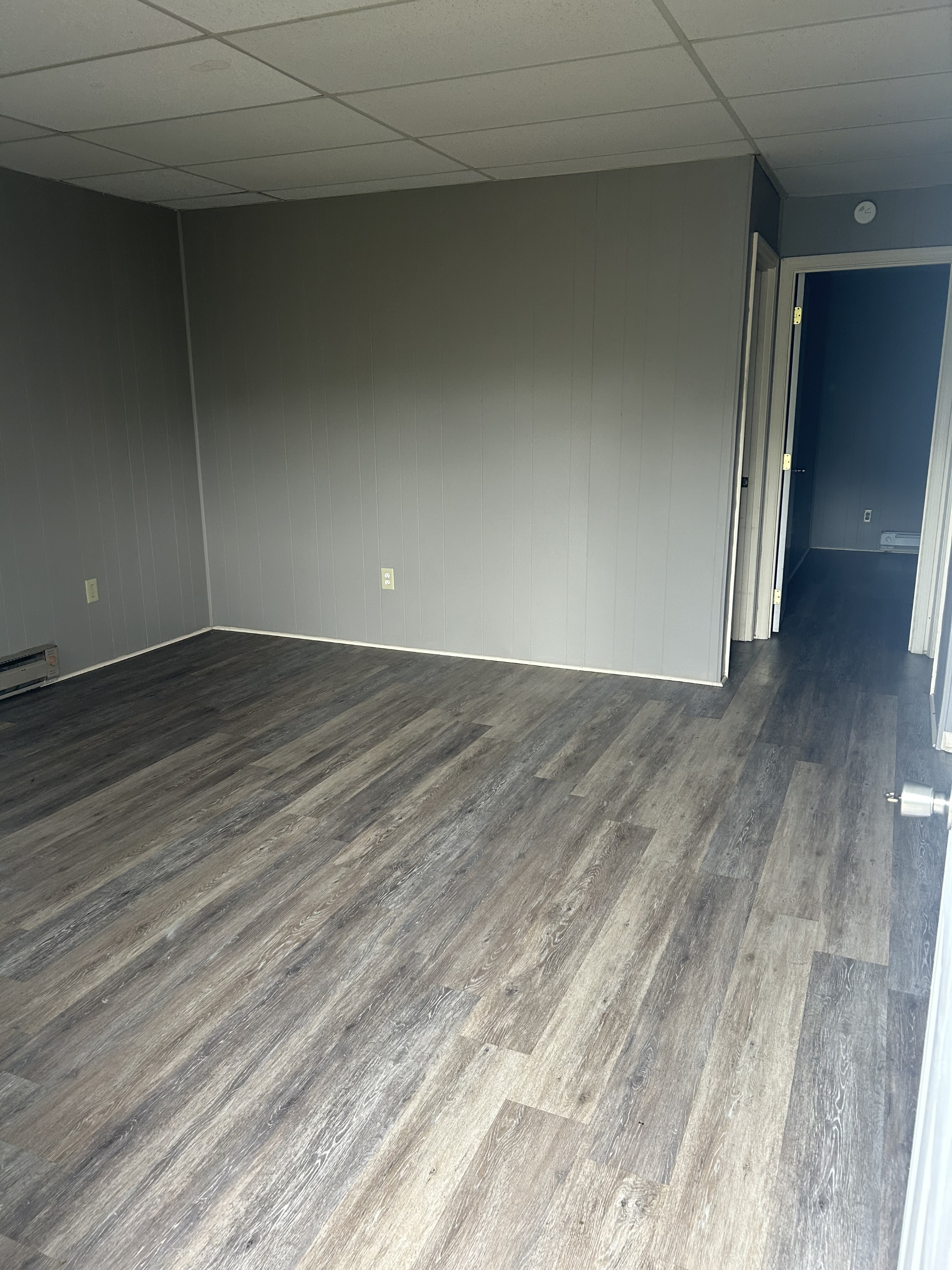 800 Crestview Drive - 2